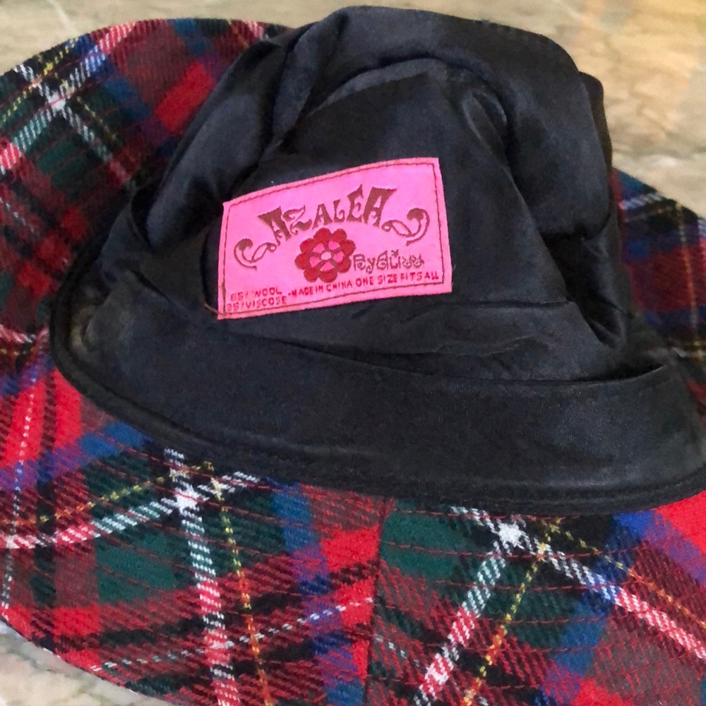 Azalea by Alixx hat - Picture 2 of 4